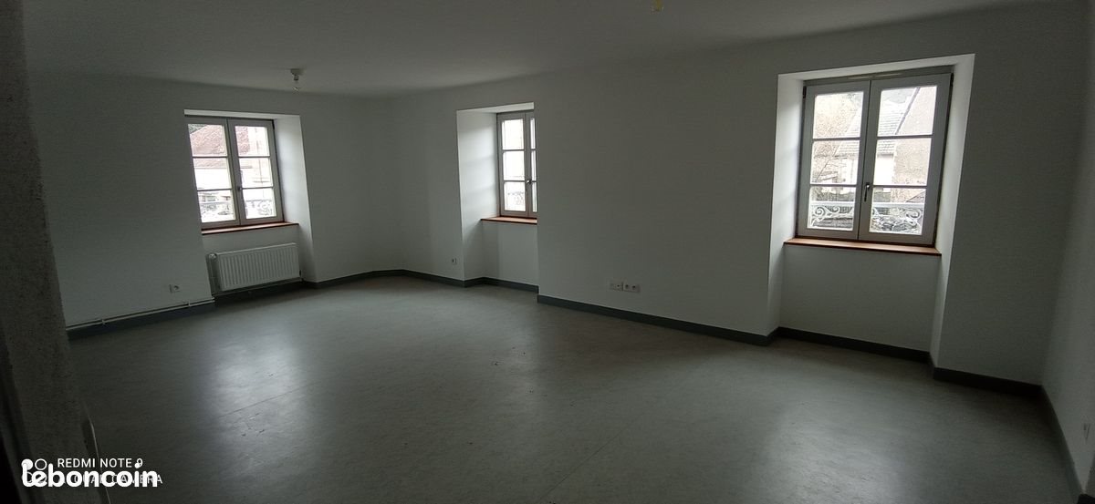 Appartement à louer, 75m², Clairegoutte