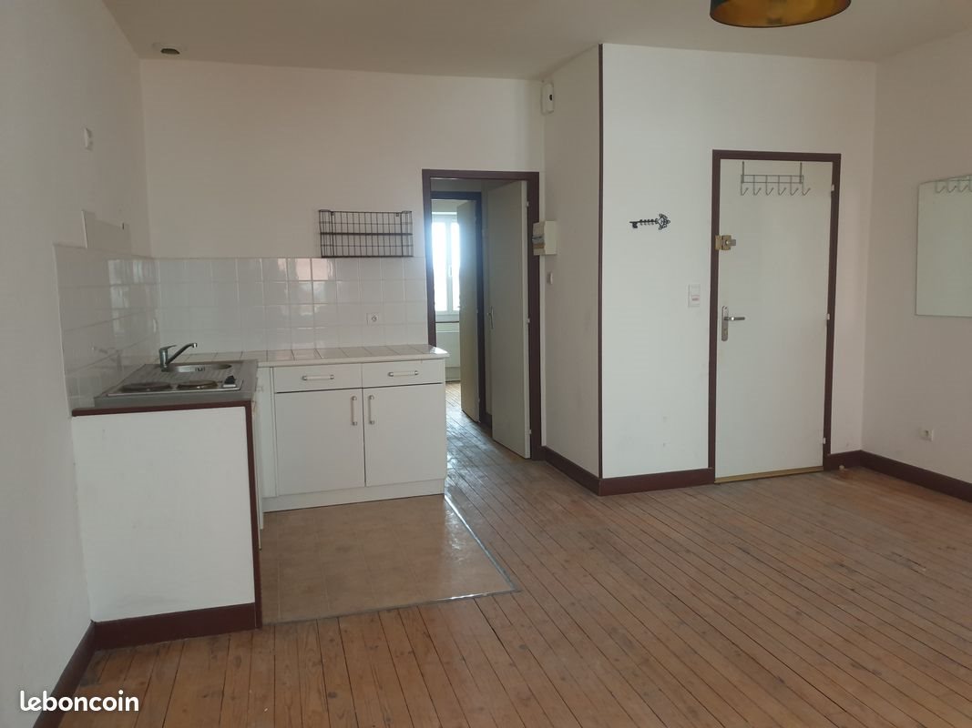 Appartement à louer, 38m², Commentry