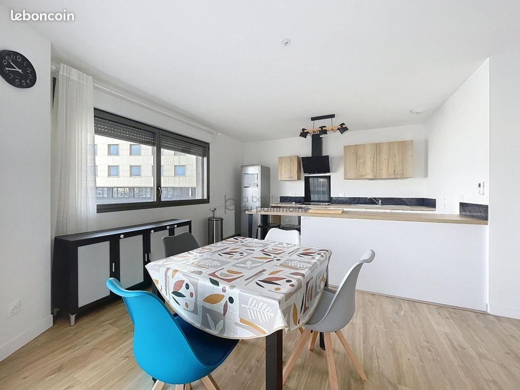 Appartement à louer, 69m², Bordeaux