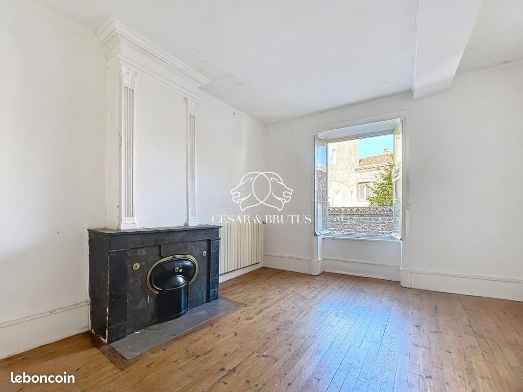 Appartement à vendre, 240m², Sury-le-Comtal