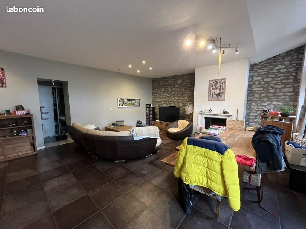 Appartement à vendre, 99m², Saint-Genest-Lerpt