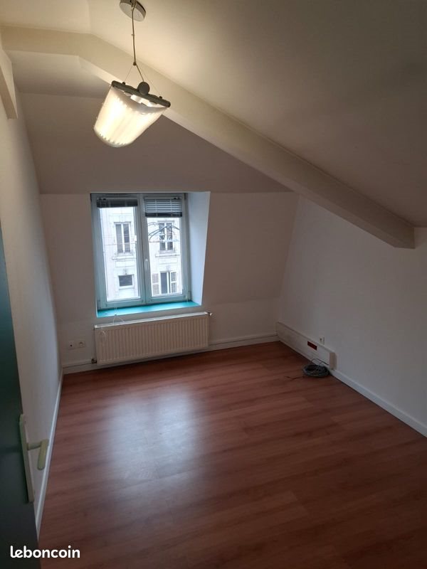 Appartement à louer, 55m², Saint-Max