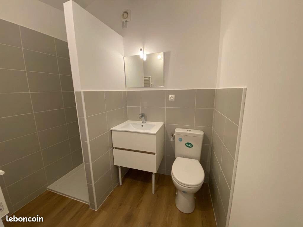 Maison à louer, 59m², Mèze