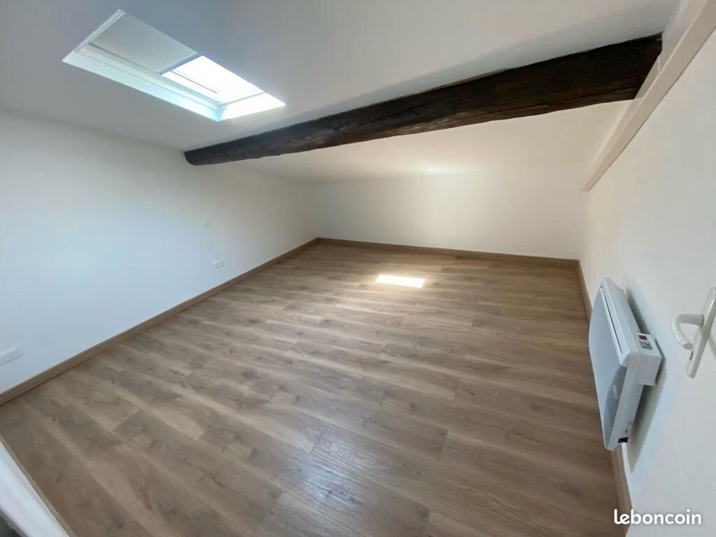 Maison à louer, 59m², Mèze