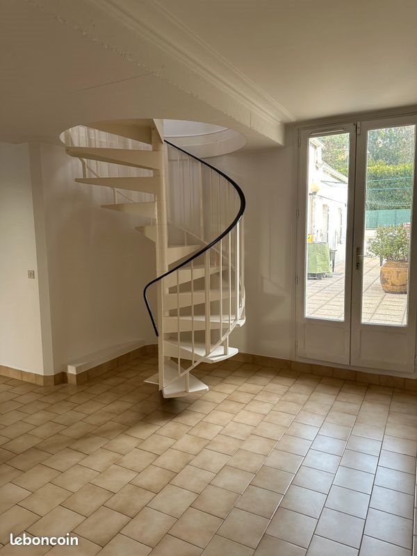 Maison à louer, 81m², Bougival