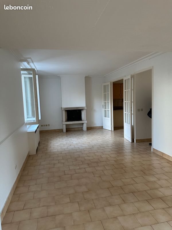 Maison à louer, 81m², Bougival