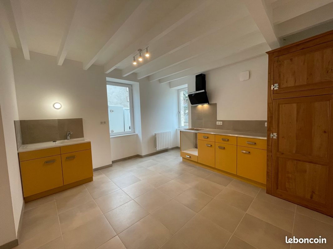Maison à louer, 114m², Champniers