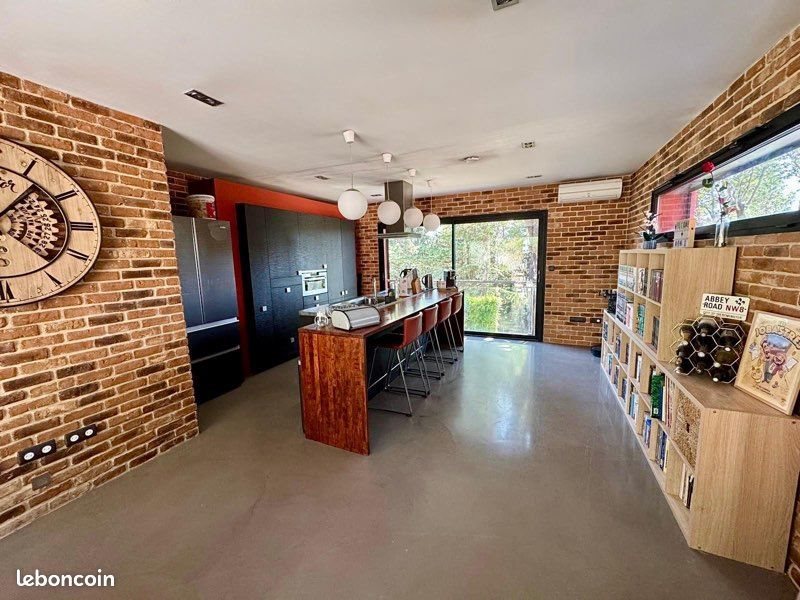 Appartement à vendre, 111m², Châteauneuf-le-Rouge