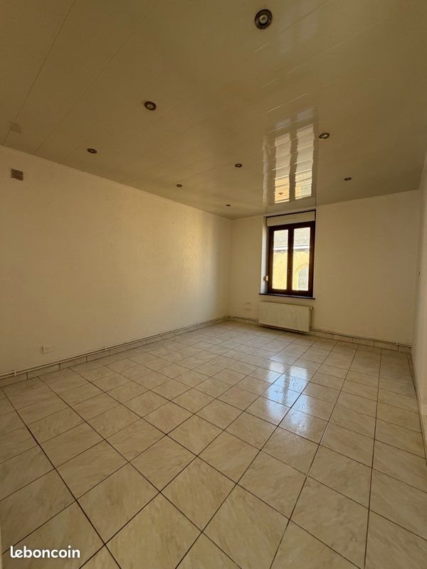Appartement à louer, 75m², Rédange