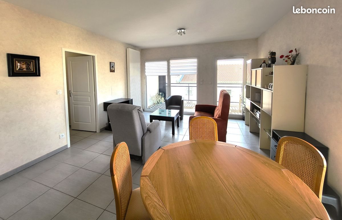 Appartement à louer, 76m², Saint-Genest-Lerpt