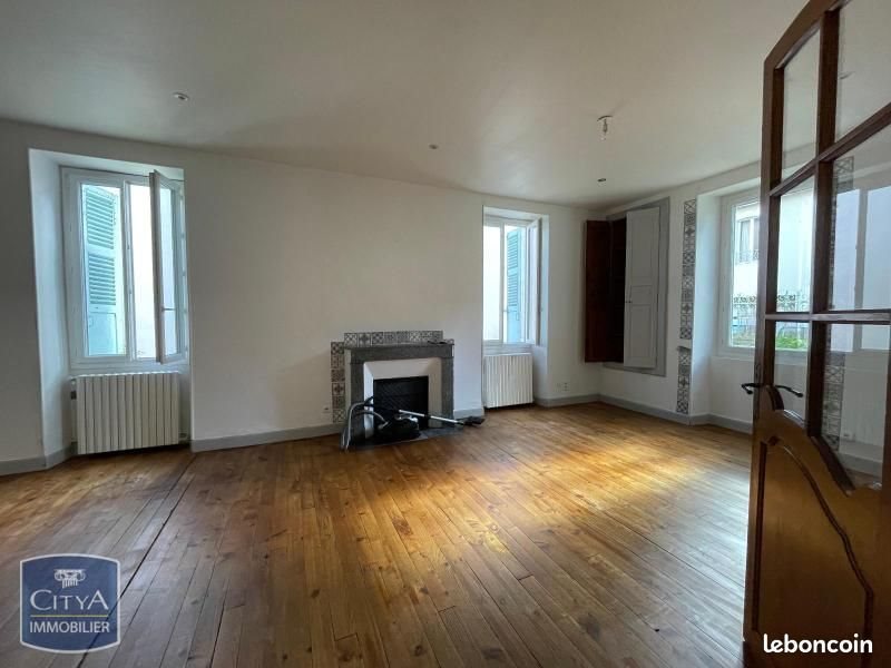 Maison à louer, 186m², Lagor