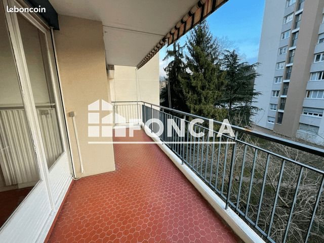 Appartement à louer, 103m², Sainte-Foy-lès-Lyon