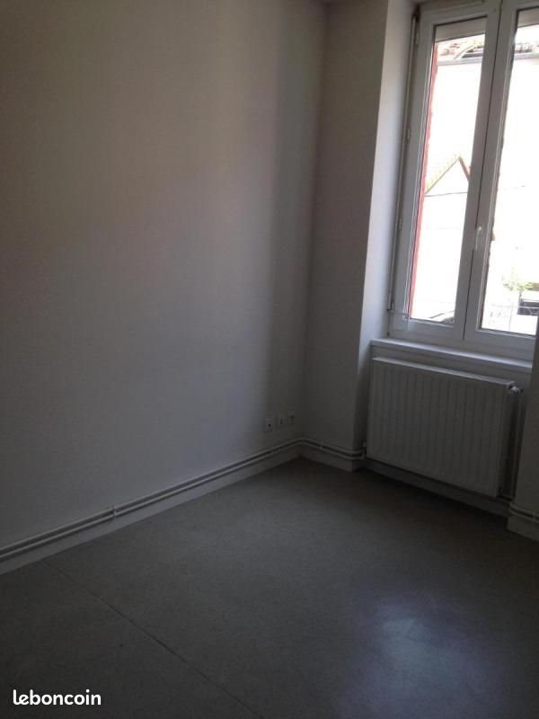Appartement à louer, 26m², Saint-Etienne