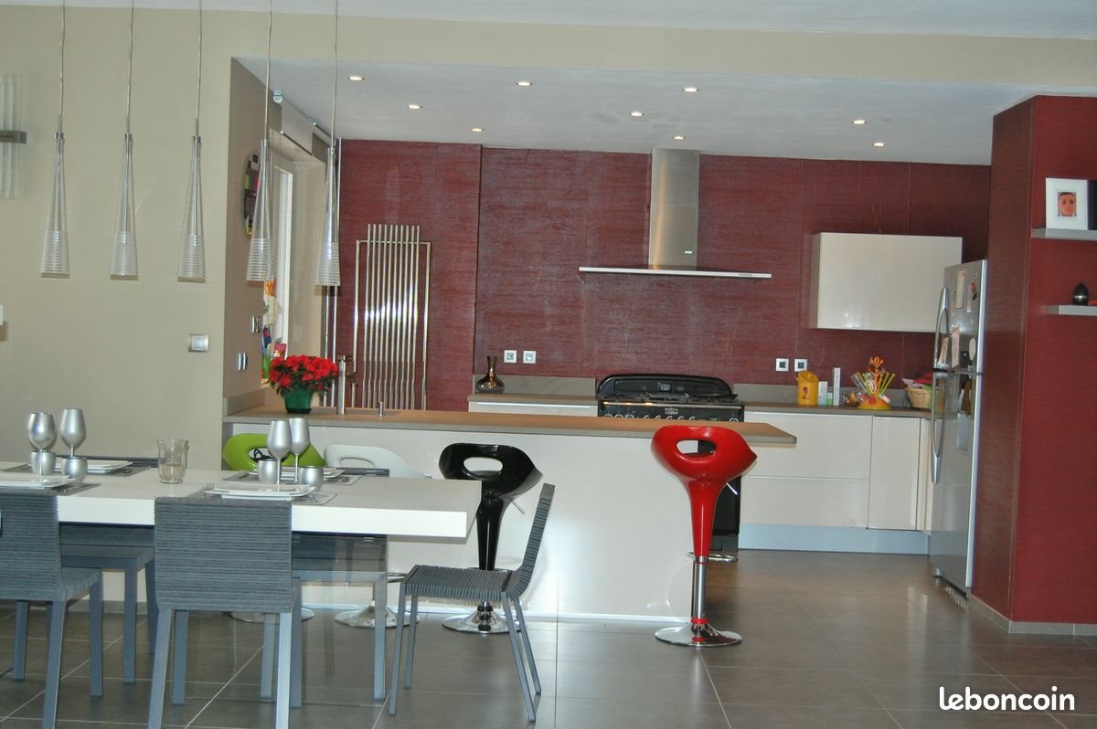 Appartement à louer, 150m², Saint-Etienne