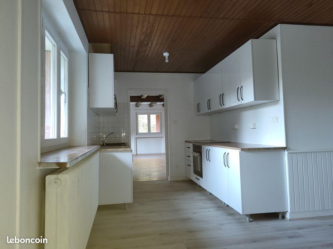 Appartement à louer, 140m², Morbier