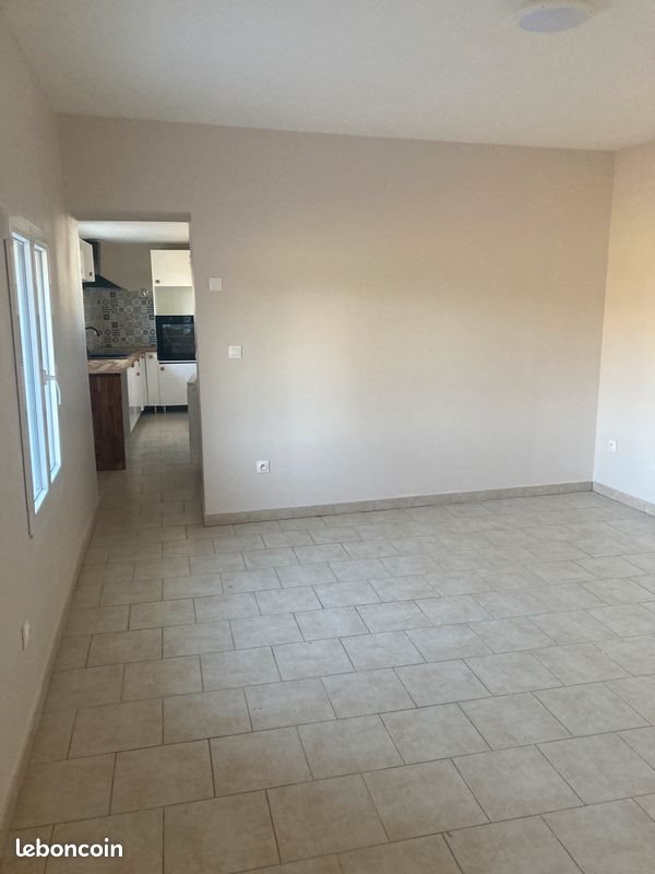 Appartement à louer, 70m², Pertuis