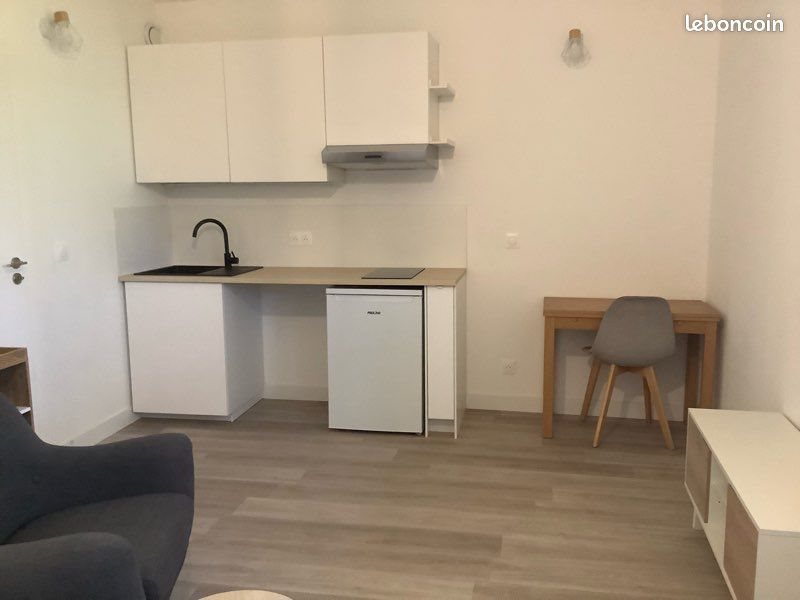 Appartement à louer, 23m², Marseille 9ème