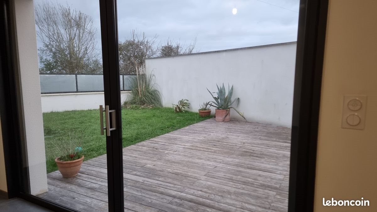 Maison à louer, 89m², Thairé