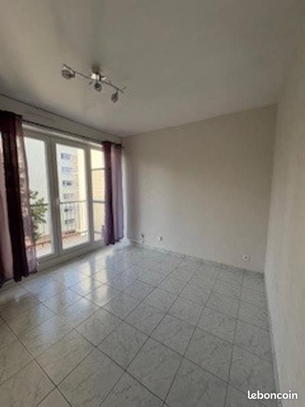 Appartement à louer, 19m², Metz