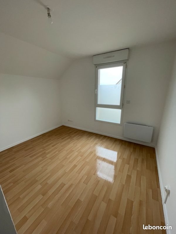 Appartement à louer, 65m², Egly