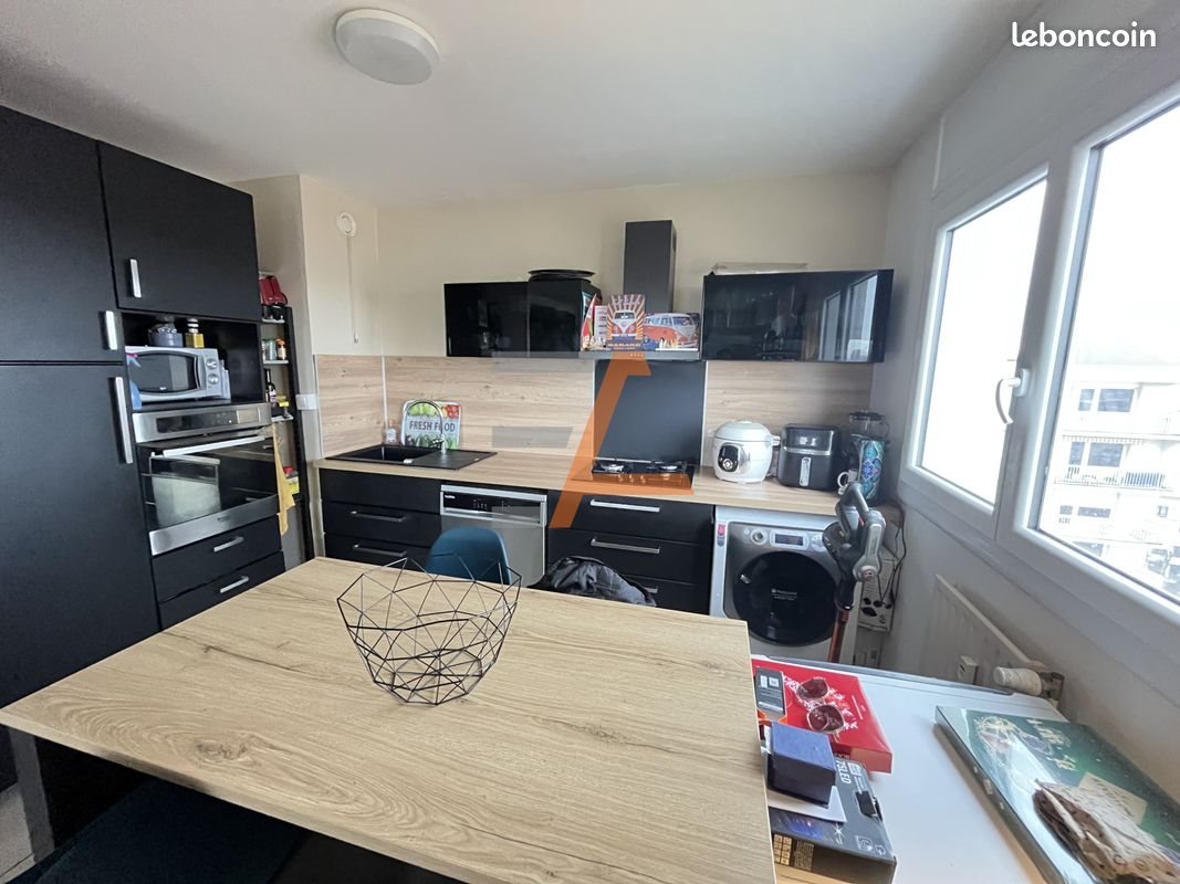 Appartement à vendre, 69m², Saint-Etienne