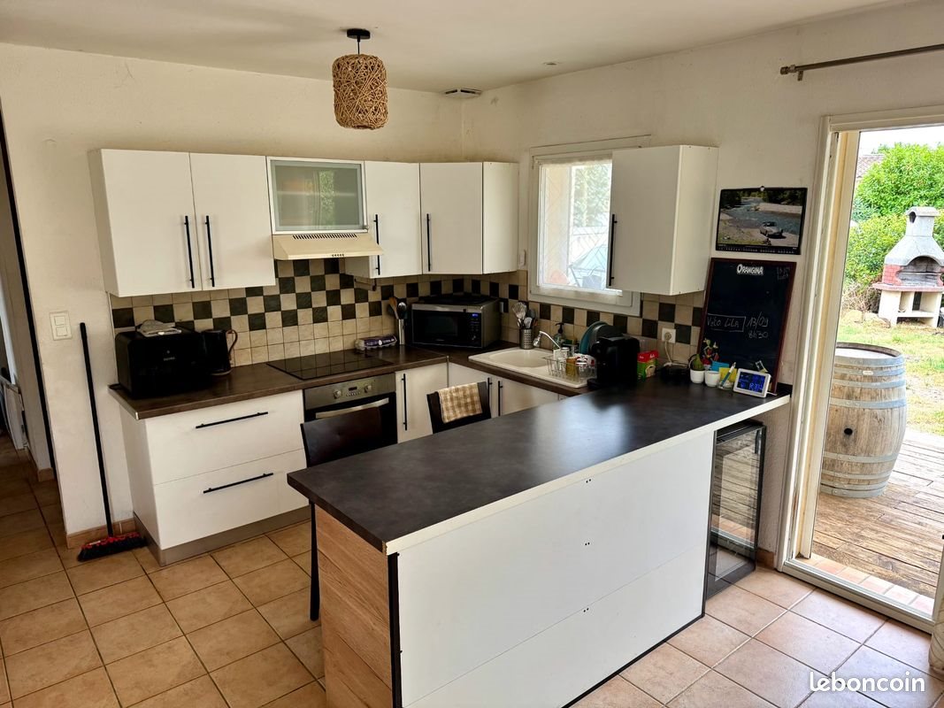 Maison à louer, 71m², Coursan