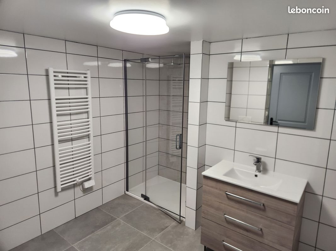 Appartement à louer, 45m², Eloie