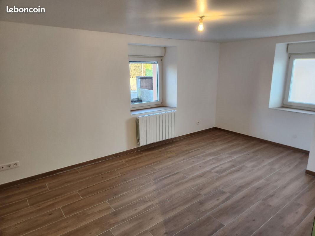 Appartement à louer, 45m², Eloie