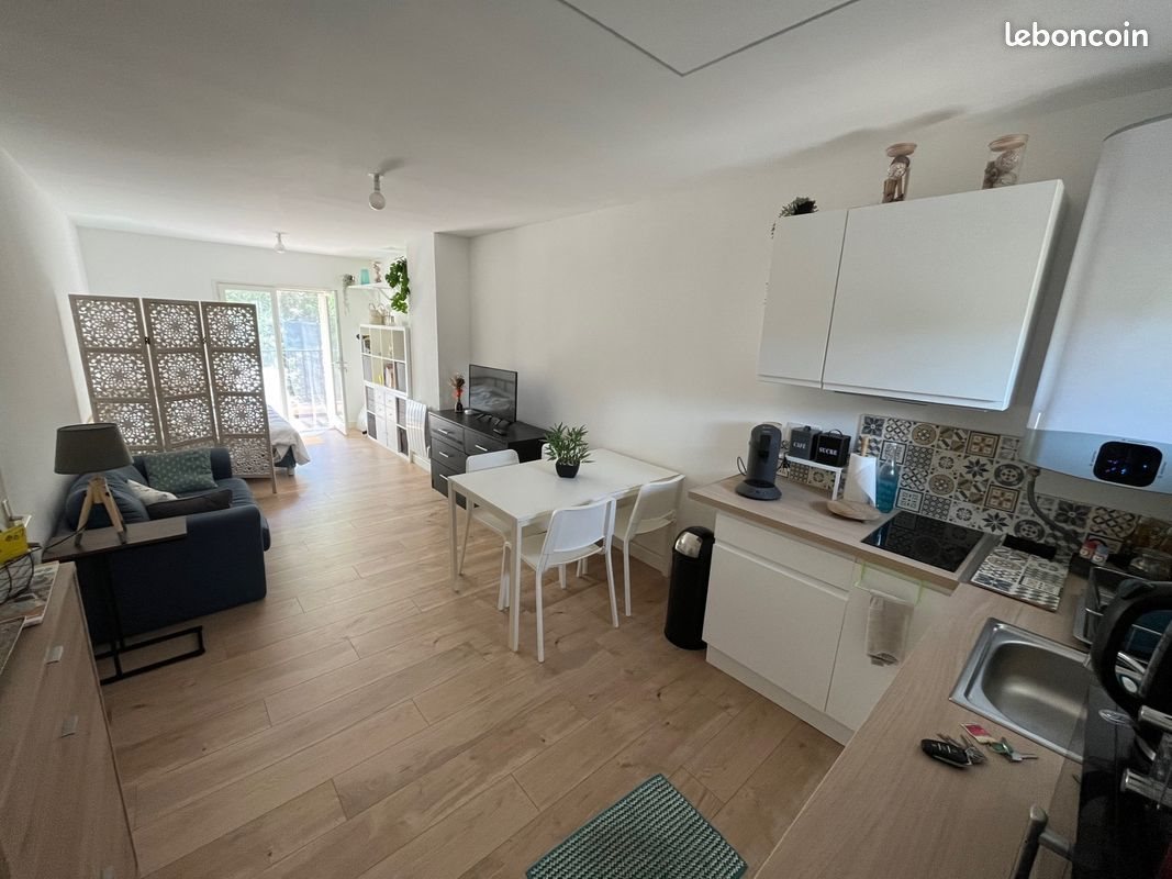 Appartement à louer, 27m², Carqueiranne