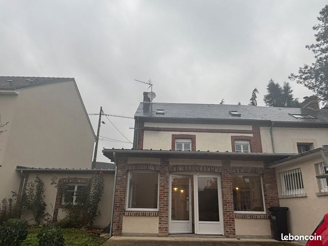 Maison à louer, 137m², Bernay