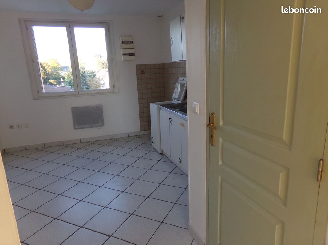 Appartement à louer, 27m², Leudeville