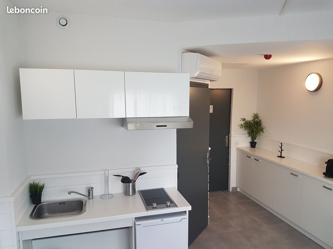 Appartement à louer, 30m², Marignane