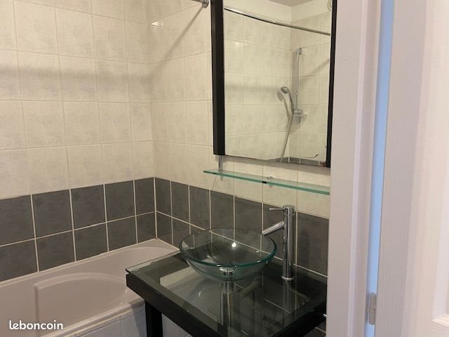 Appartement à louer, 40m², Laroque-d'Olmes