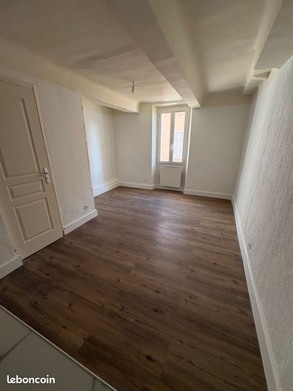 Appartement à louer, 22m², Toulon