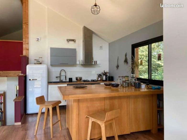 Maison à louer, 116m², Neuvic