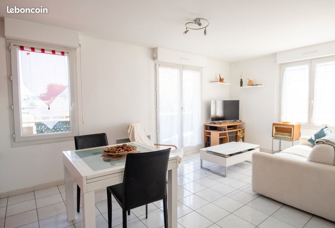 Appartement à louer, 40m², La Queue-en-Brie