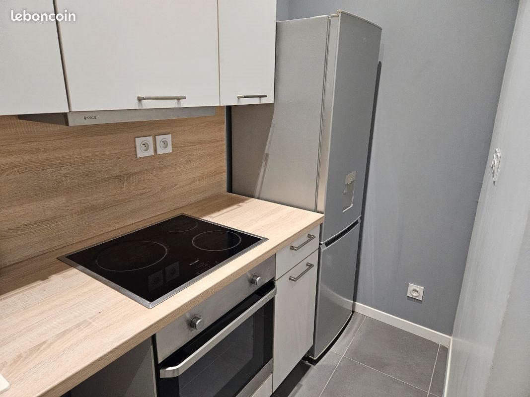Appartement à louer, 42m², Neuville-les-Dames