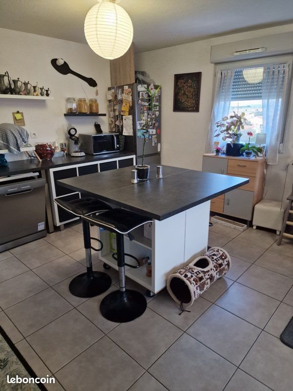 Appartement à louer, 55m², Poussan