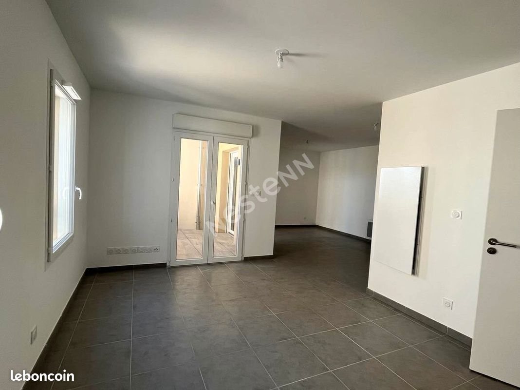 Appartement à louer, 37m², Meyreuil