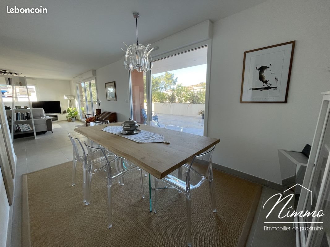 Appartement à vendre, 100m², Nîmes