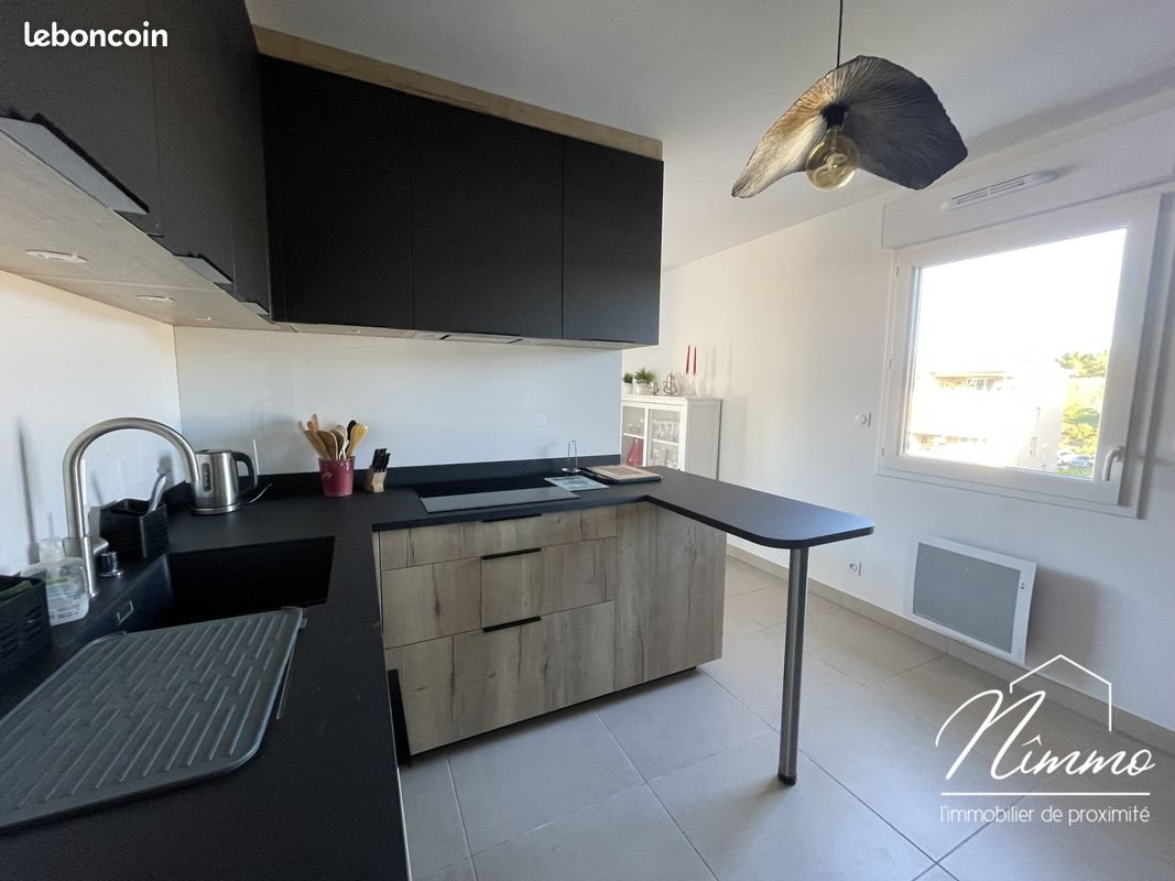 Appartement à vendre, 100m², Nîmes
