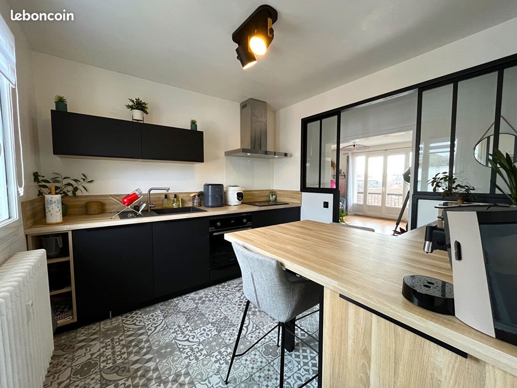 Appartement à vendre, 66m², Arpajon-sur-Cère