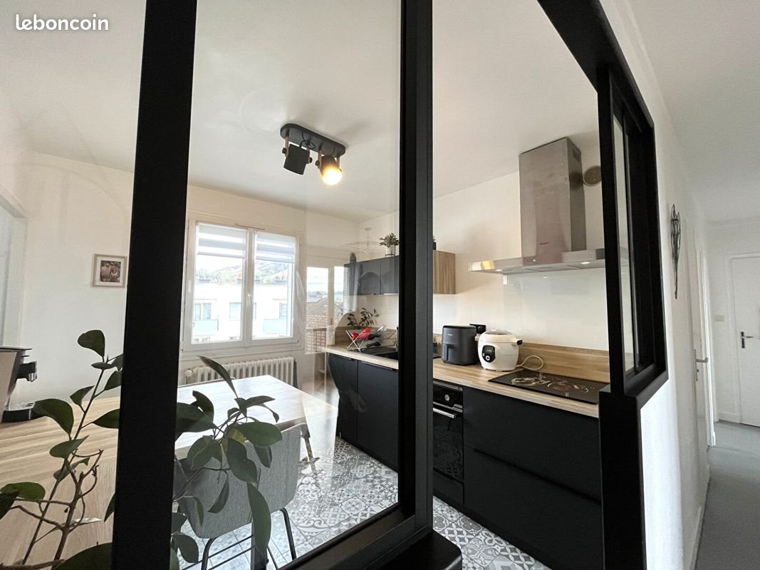 Appartement à vendre, 66m², Arpajon-sur-Cère