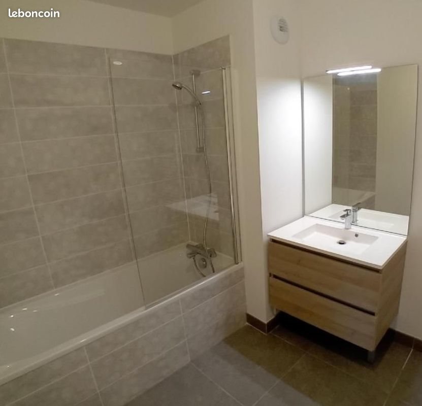 Maison à louer, 45m², Méru