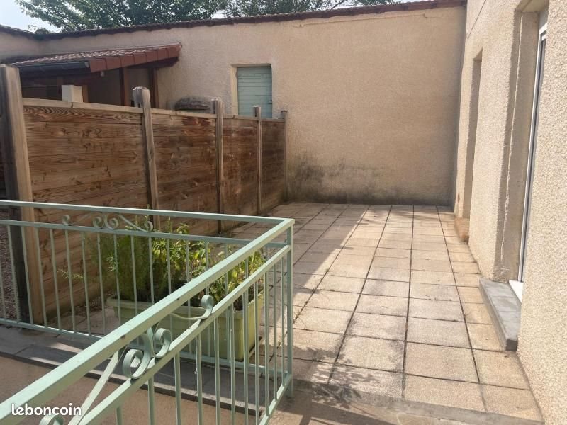 Appartement à louer, 68m², Fontaines-Saint-Martin