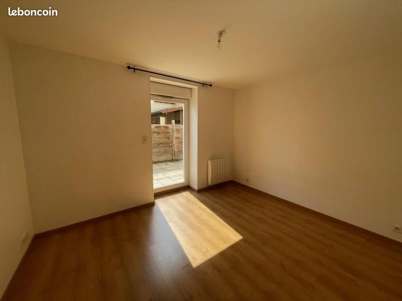 Appartement à louer, 68m², Fontaines-Saint-Martin