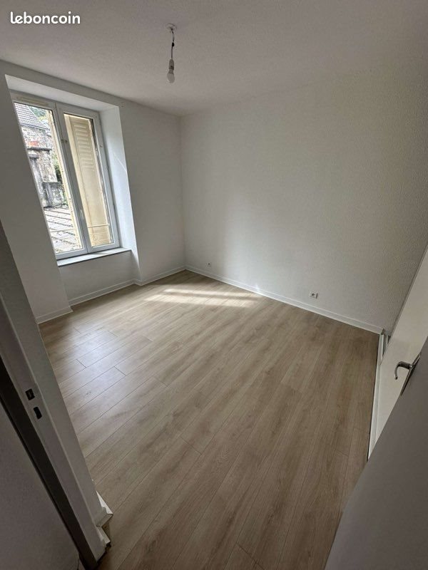 Appartement à louer, 60m², Riom-ès-Montagnes