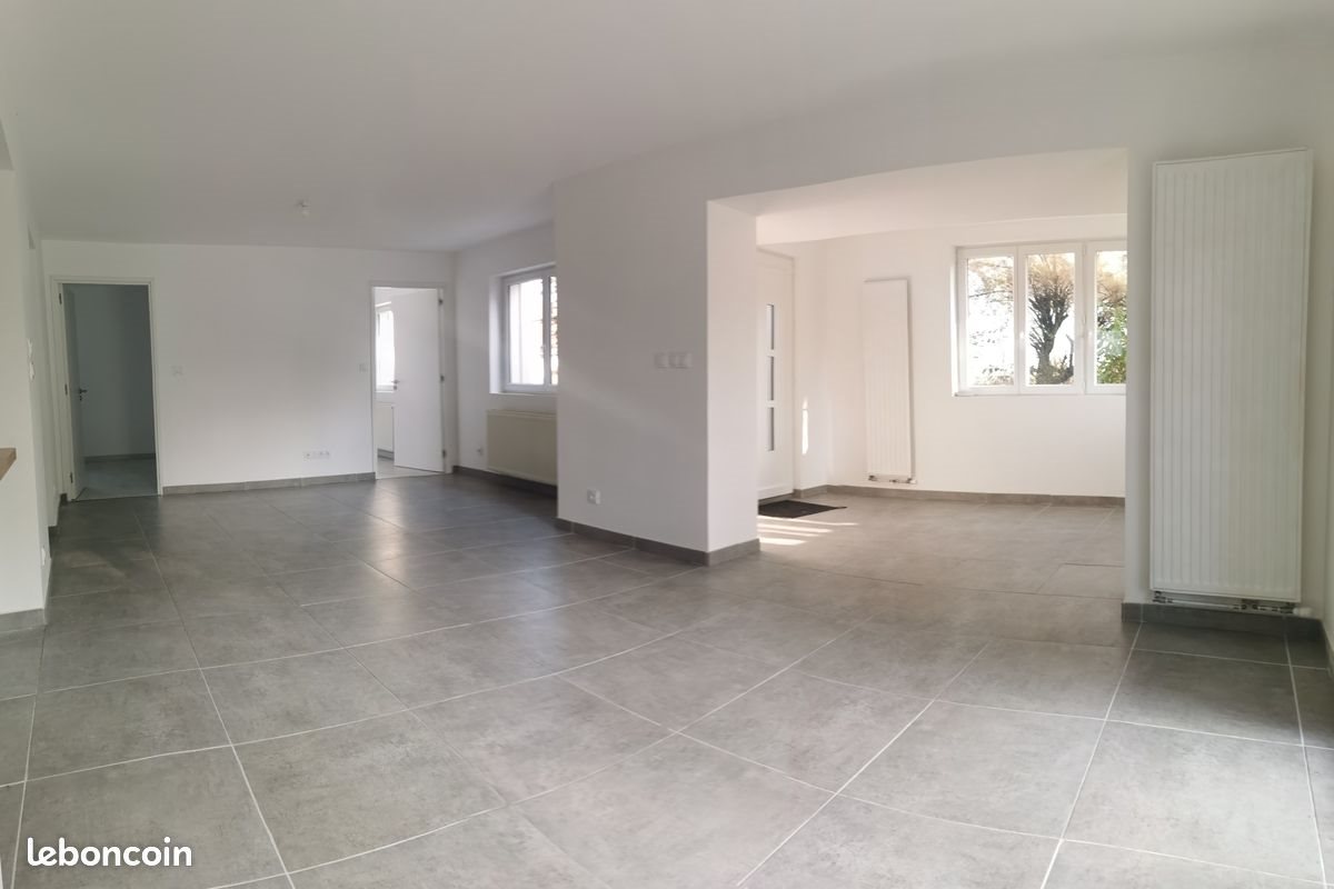 Maison à louer, 120m², Ornex