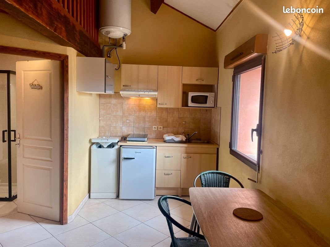 Appartement à louer, 28m², Aubenas