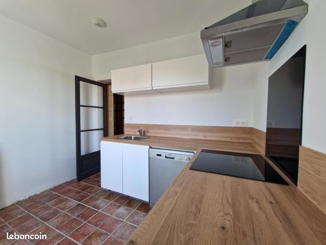 Maison à louer, 100m², Voeuil-et-Giget